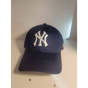 Team MLB By OC Sports Men's Navy New York Yankees Fitted Hat S/M NWOT